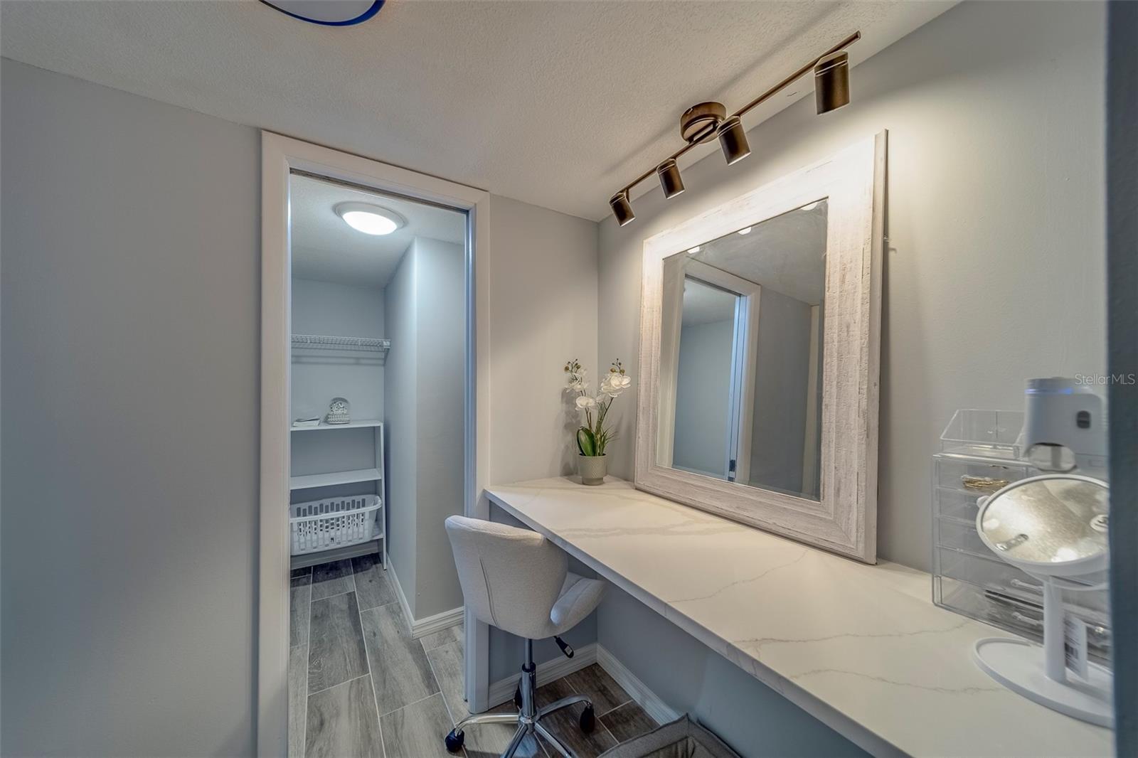 Image 21 of 52 For 17920 Gulf Boulevard 802