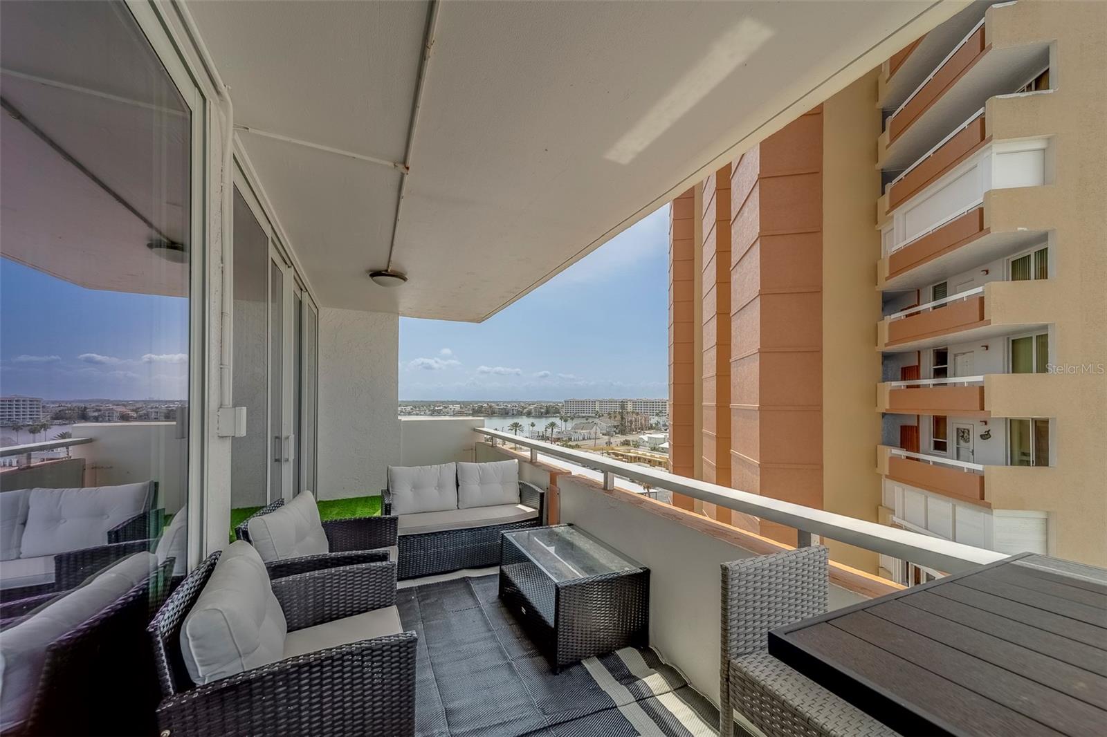 Image 31 of 52 For 17920 Gulf Boulevard 802