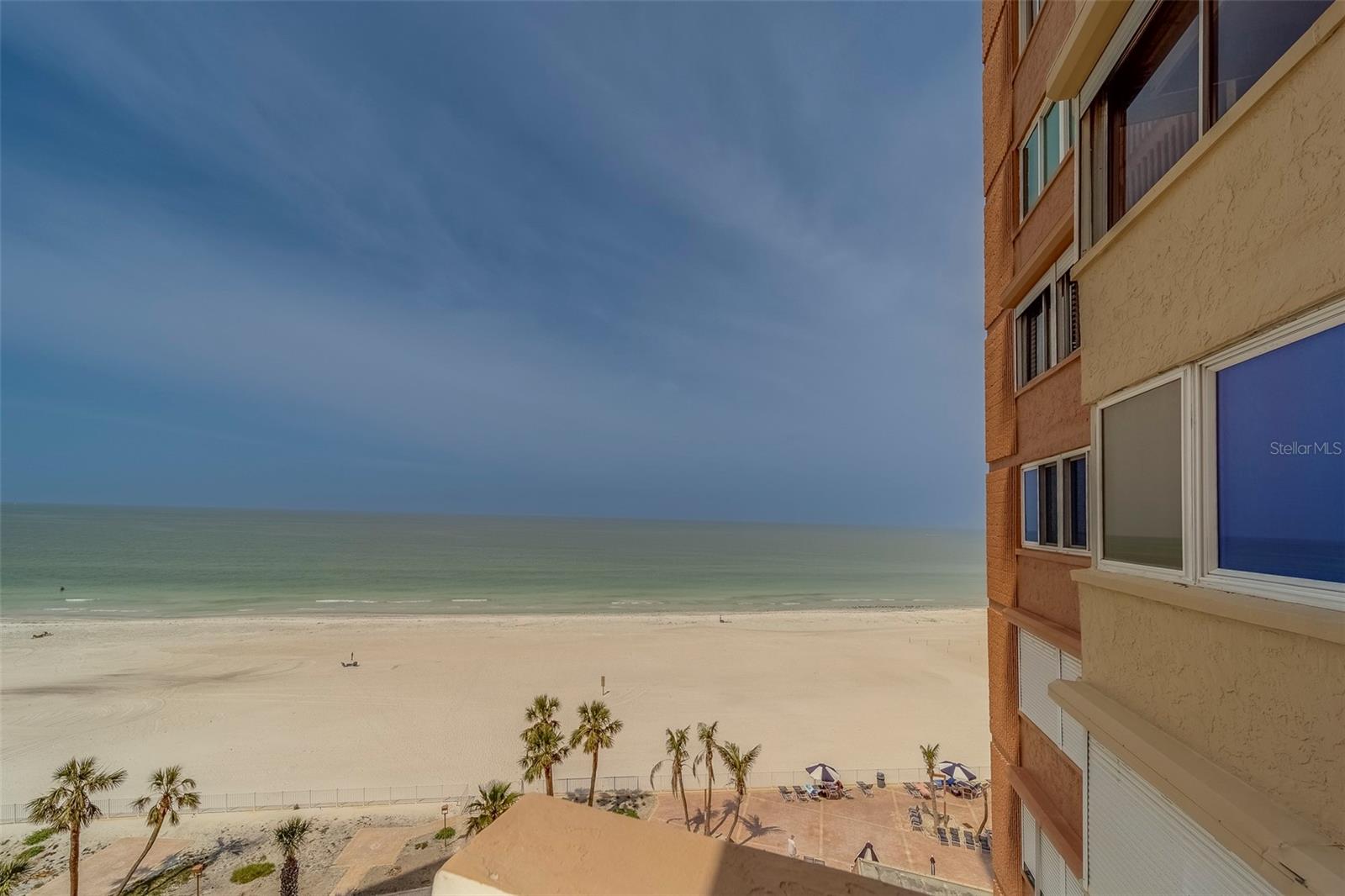 Image 32 of 52 For 17920 Gulf Boulevard 802
