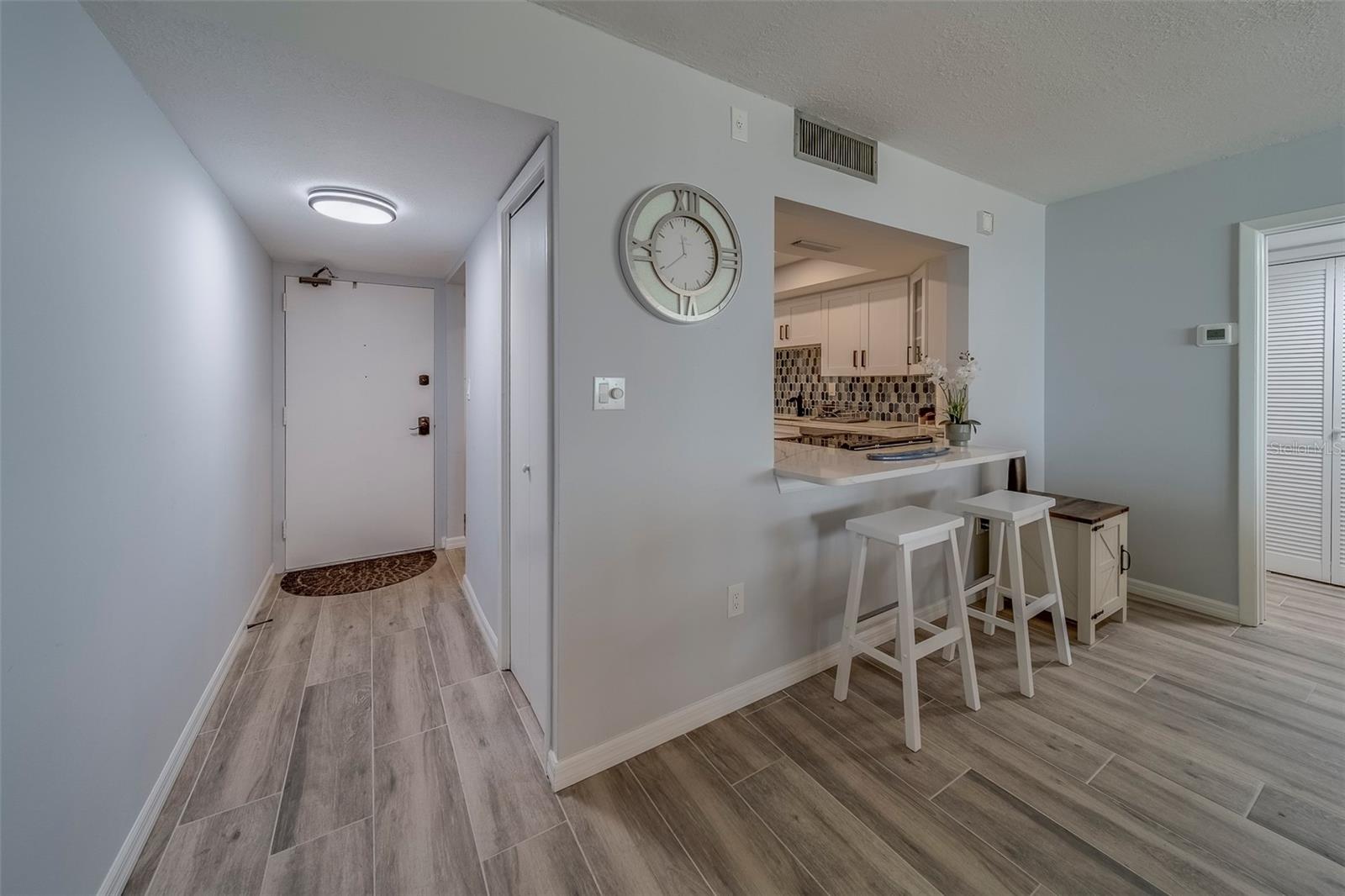 Image 4 of 52 For 17920 Gulf Boulevard 802