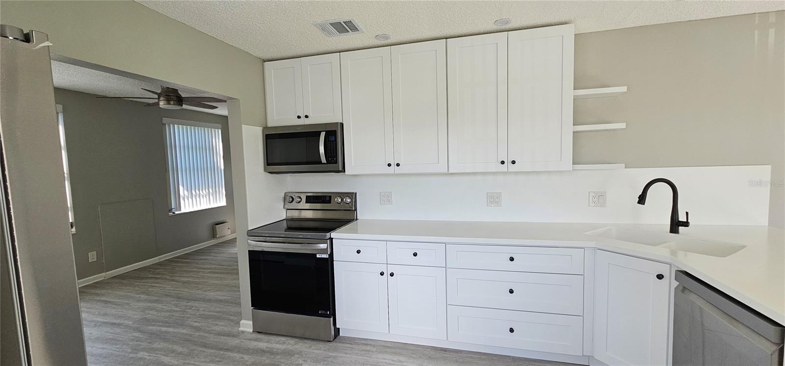 Image 13 of 61 For 2468 Florentine Way 26