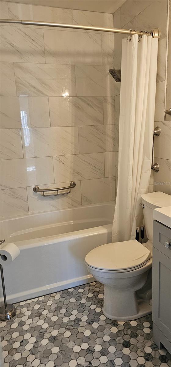 Image 4 of 61 For 2468 Florentine Way 26