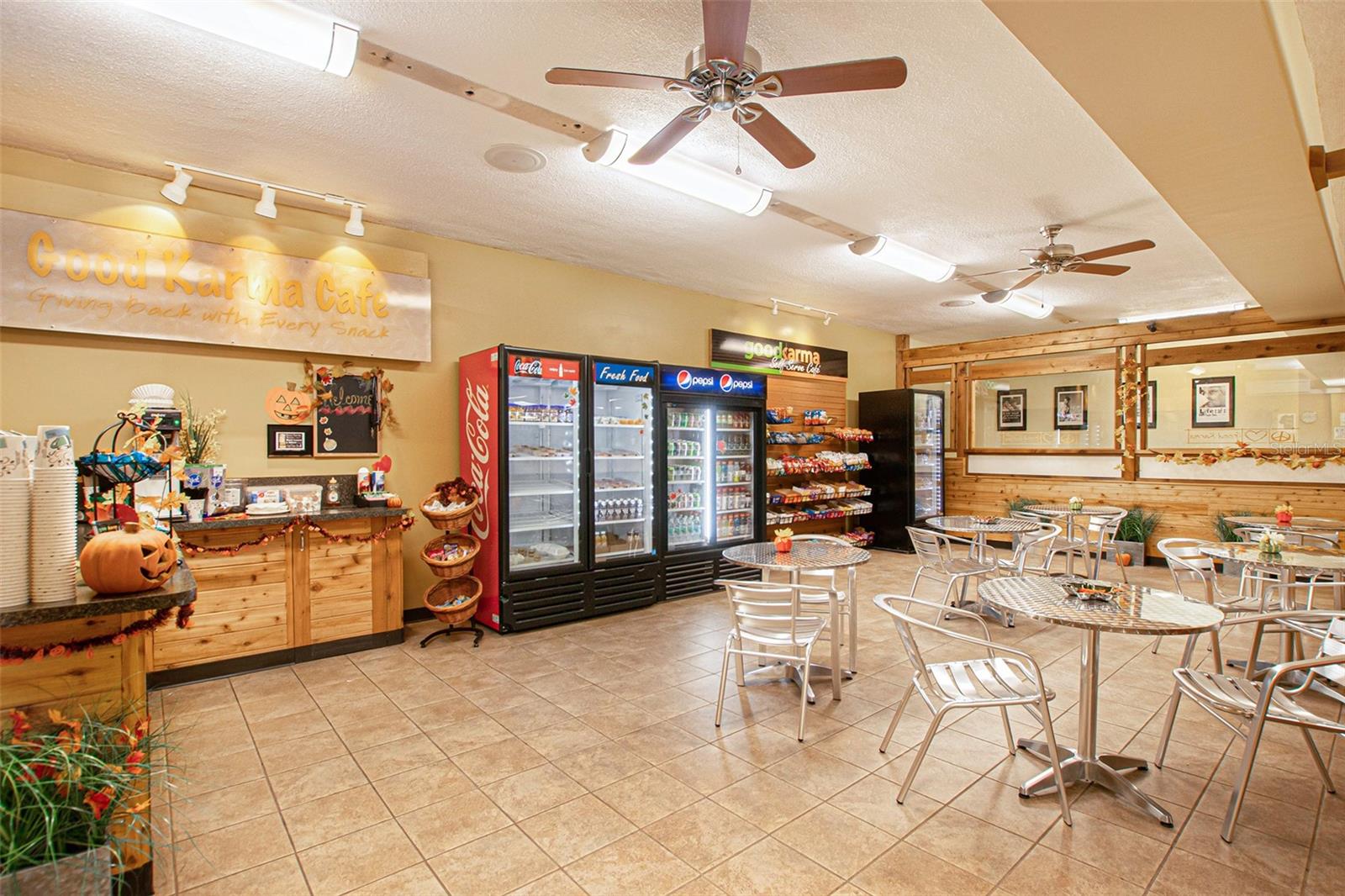 Image 41 of 61 For 2468 Florentine Way 26