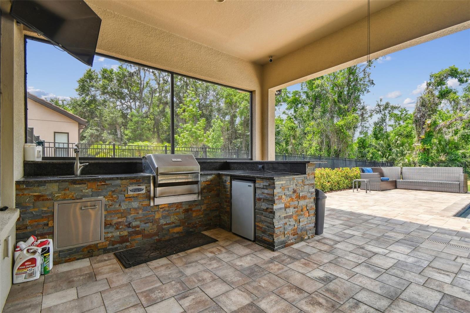 Image 8 of 42 For 17914 Bramshot Place