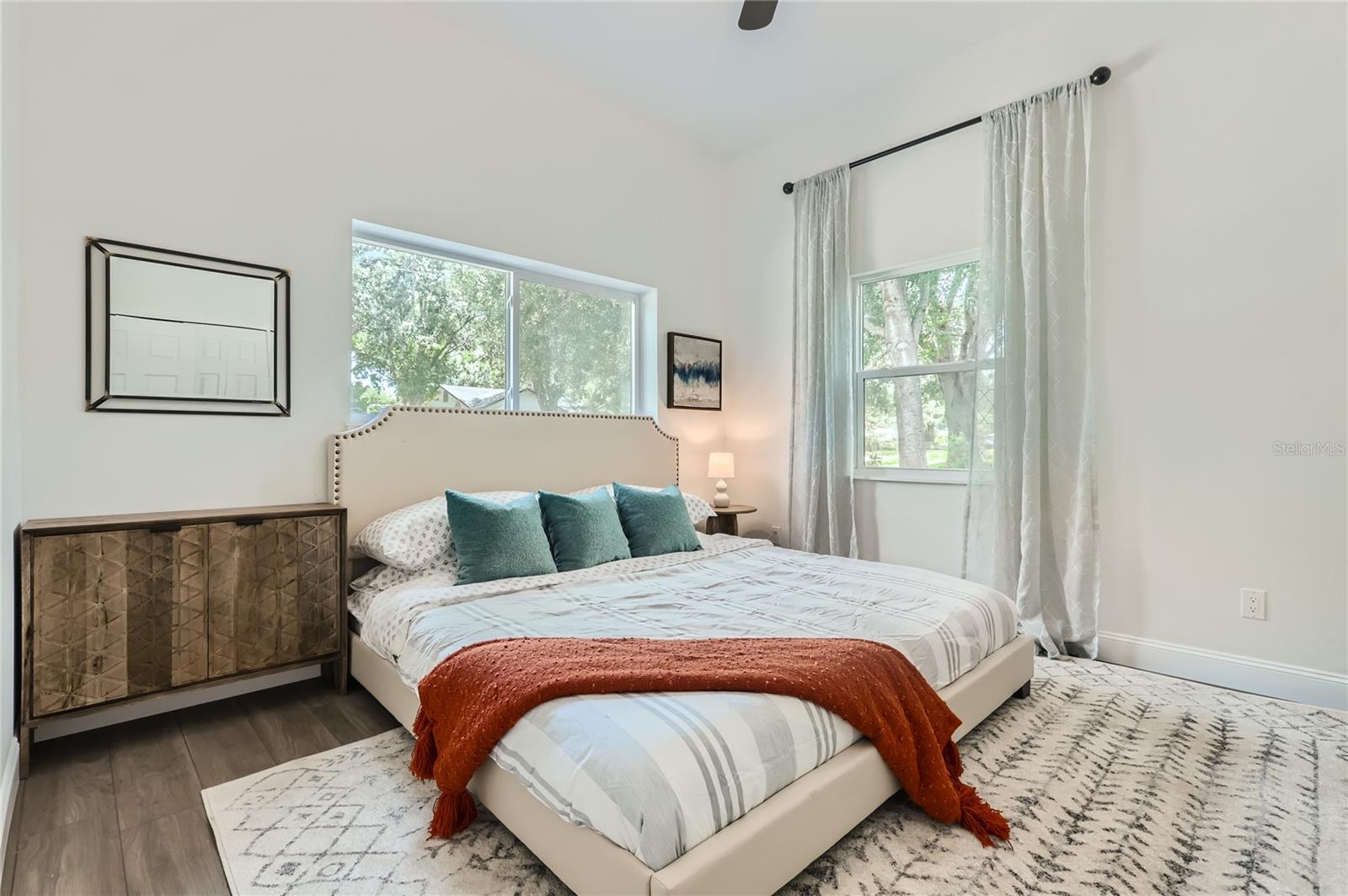Image 10 of 59 For 1145 53rd Avenue N