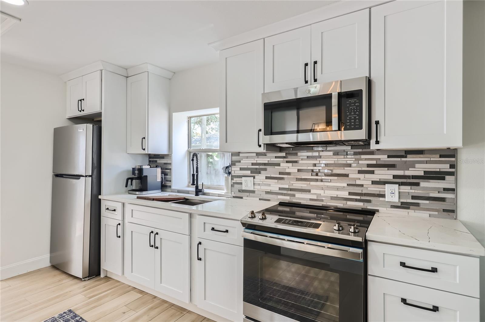 Image 18 of 59 For 1145 53rd Avenue N