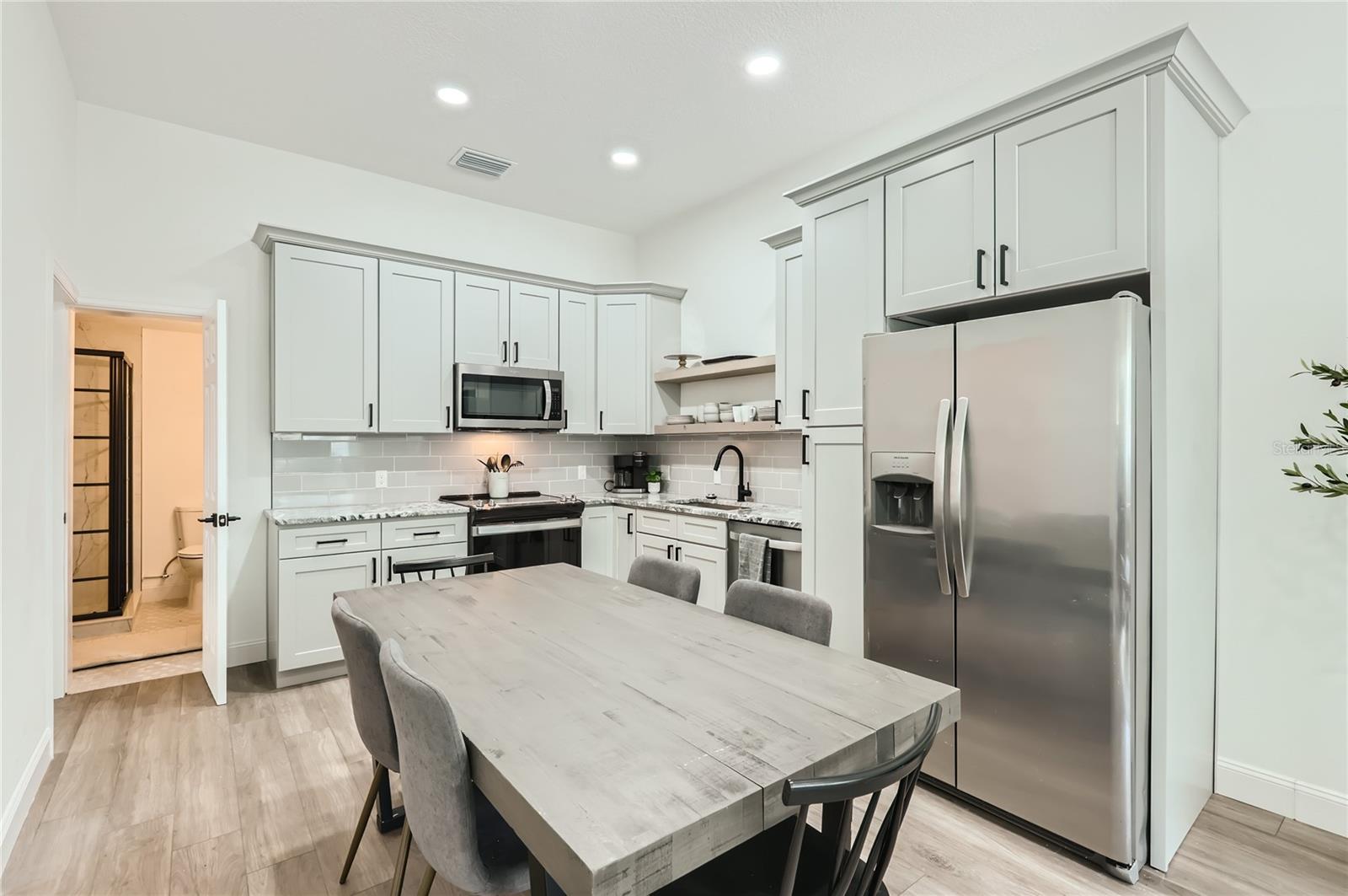 Image 21 of 59 For 1145 53rd Avenue N