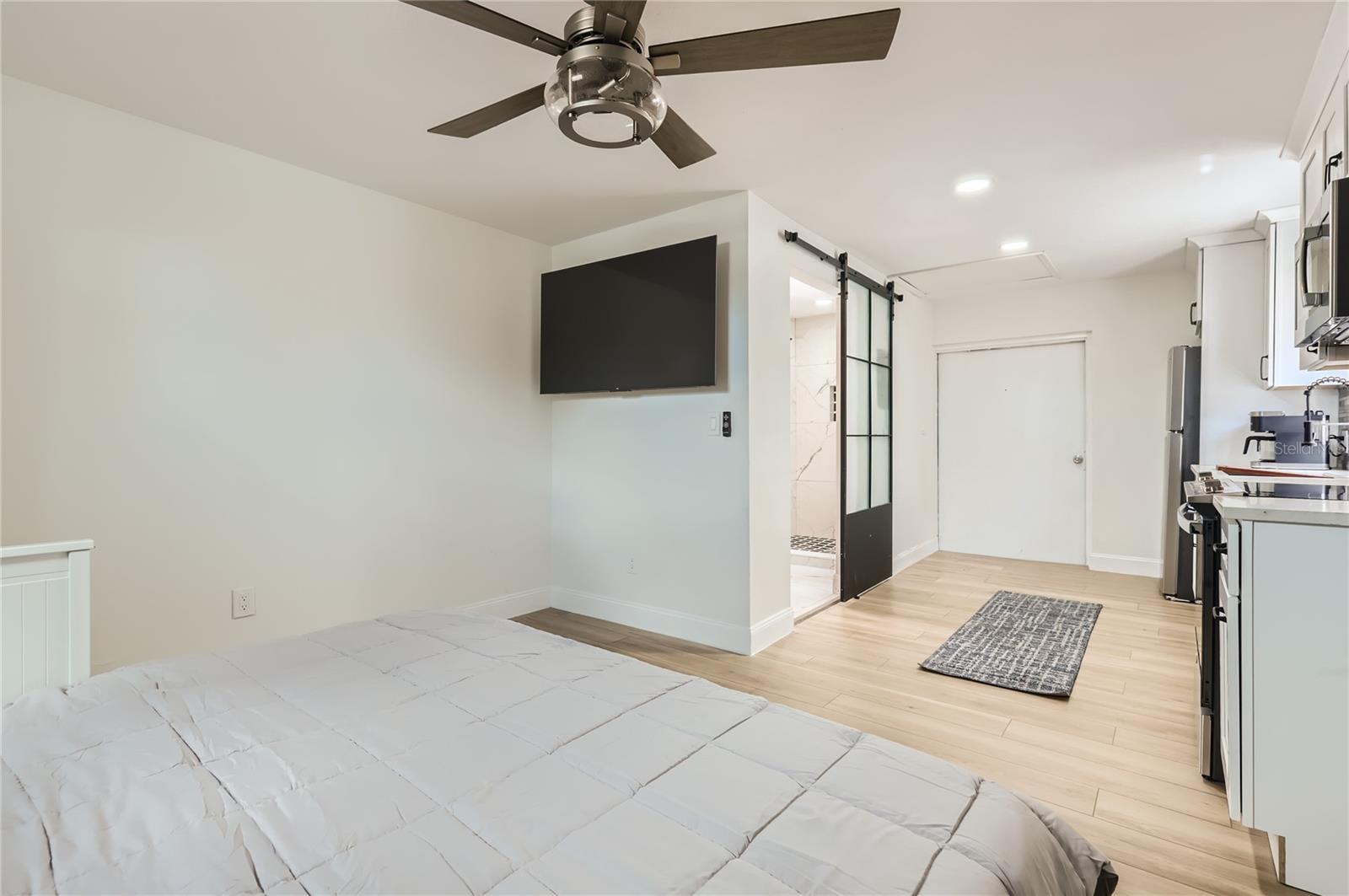 Image 26 of 59 For 1145 53rd Avenue N