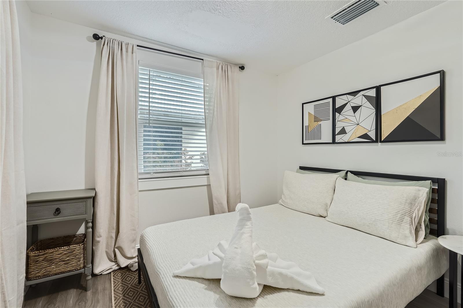 Image 45 of 59 For 1145 53rd Avenue N