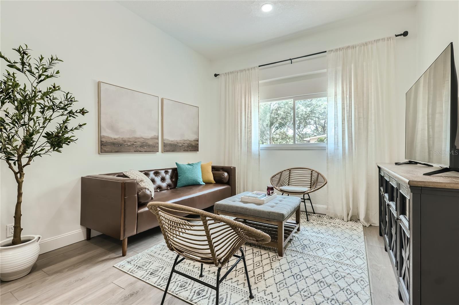 Image 6 of 59 For 1145 53rd Avenue N