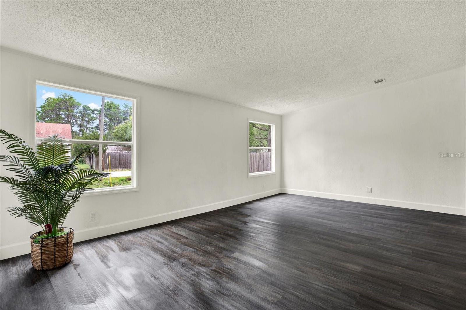 Image 4 of 21 For 9690 Jerome Drive