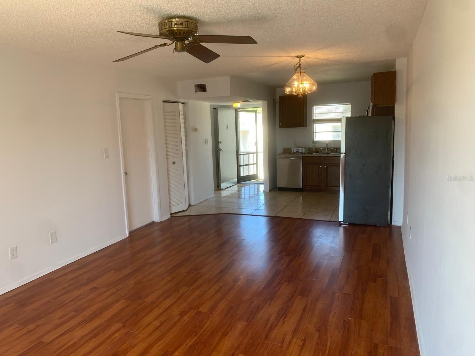 Listing photo id 1 for 2625 State Road 590  2832