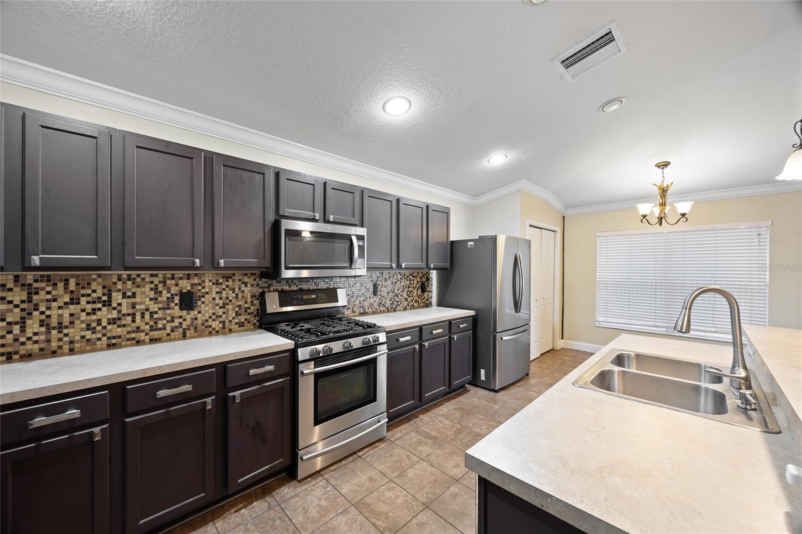 Image 15 of 49 For 6914 Monarch Park Drive