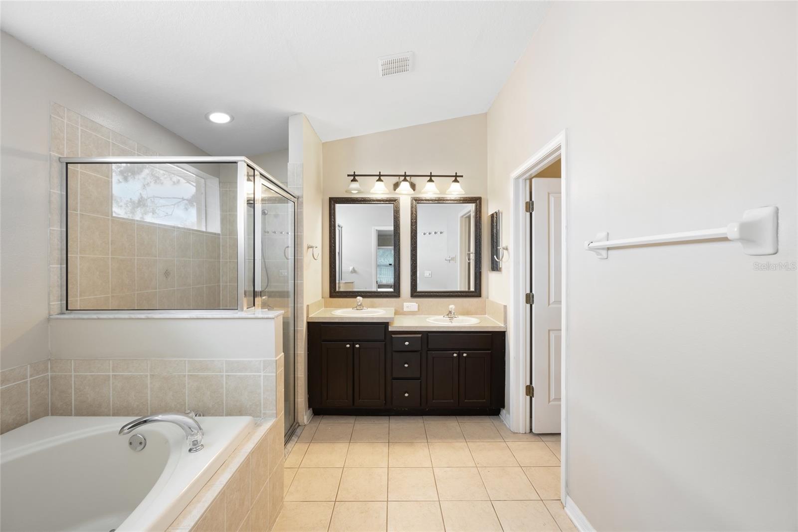 Image 21 of 49 For 6914 Monarch Park Drive