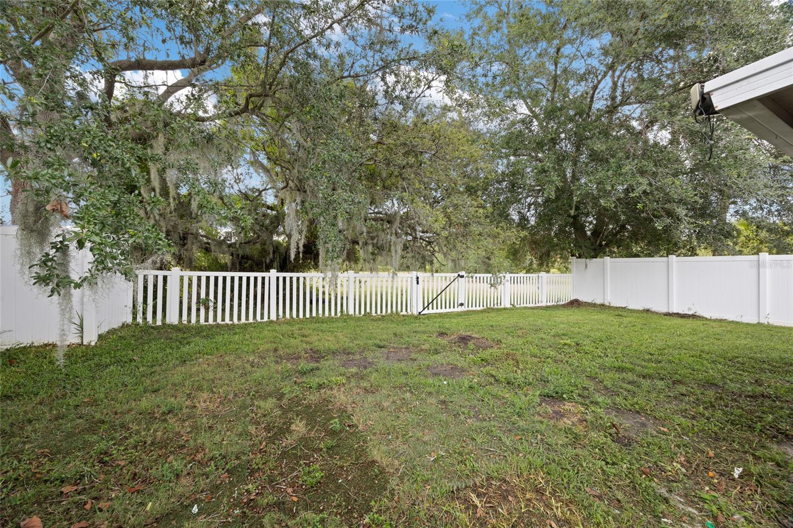 Image 34 of 49 For 6914 Monarch Park Drive