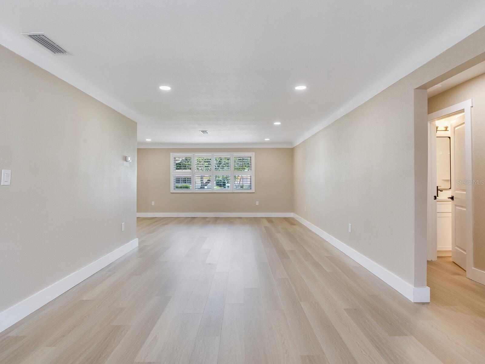 Image 32 of 45 For 5470 Bayshore Drive