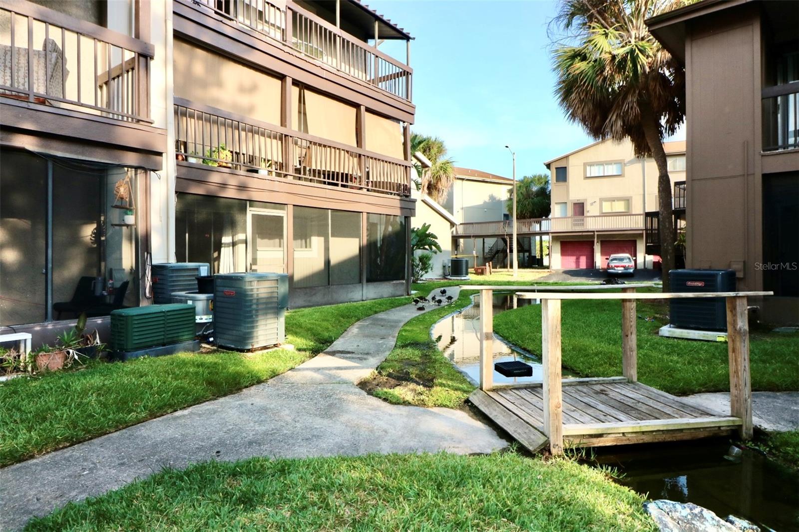 Image 33 of 46 For 6336 Newtown Circle 36a2