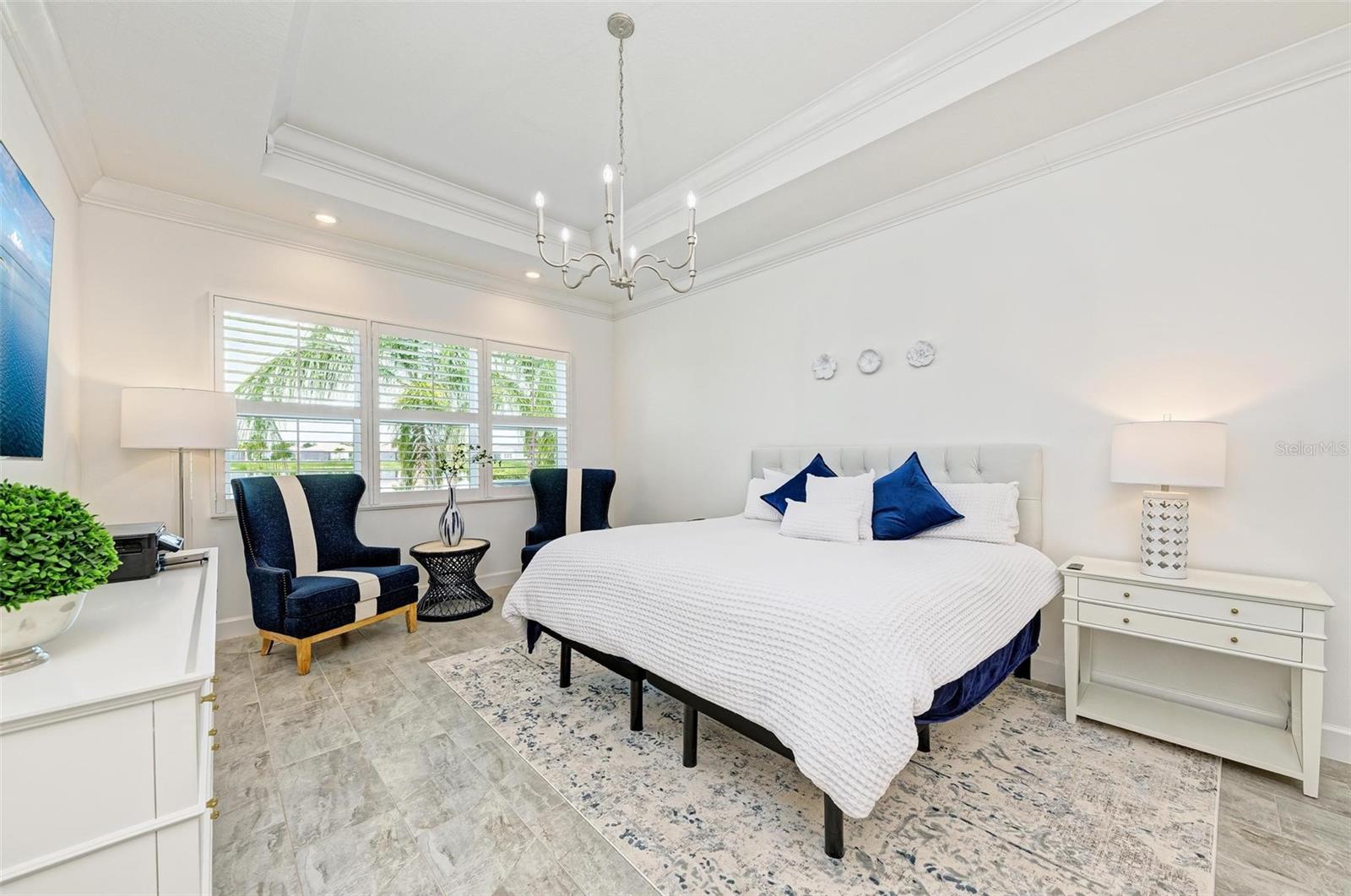 Listing photo id 23 for 15525 Corona Del Mar Drive