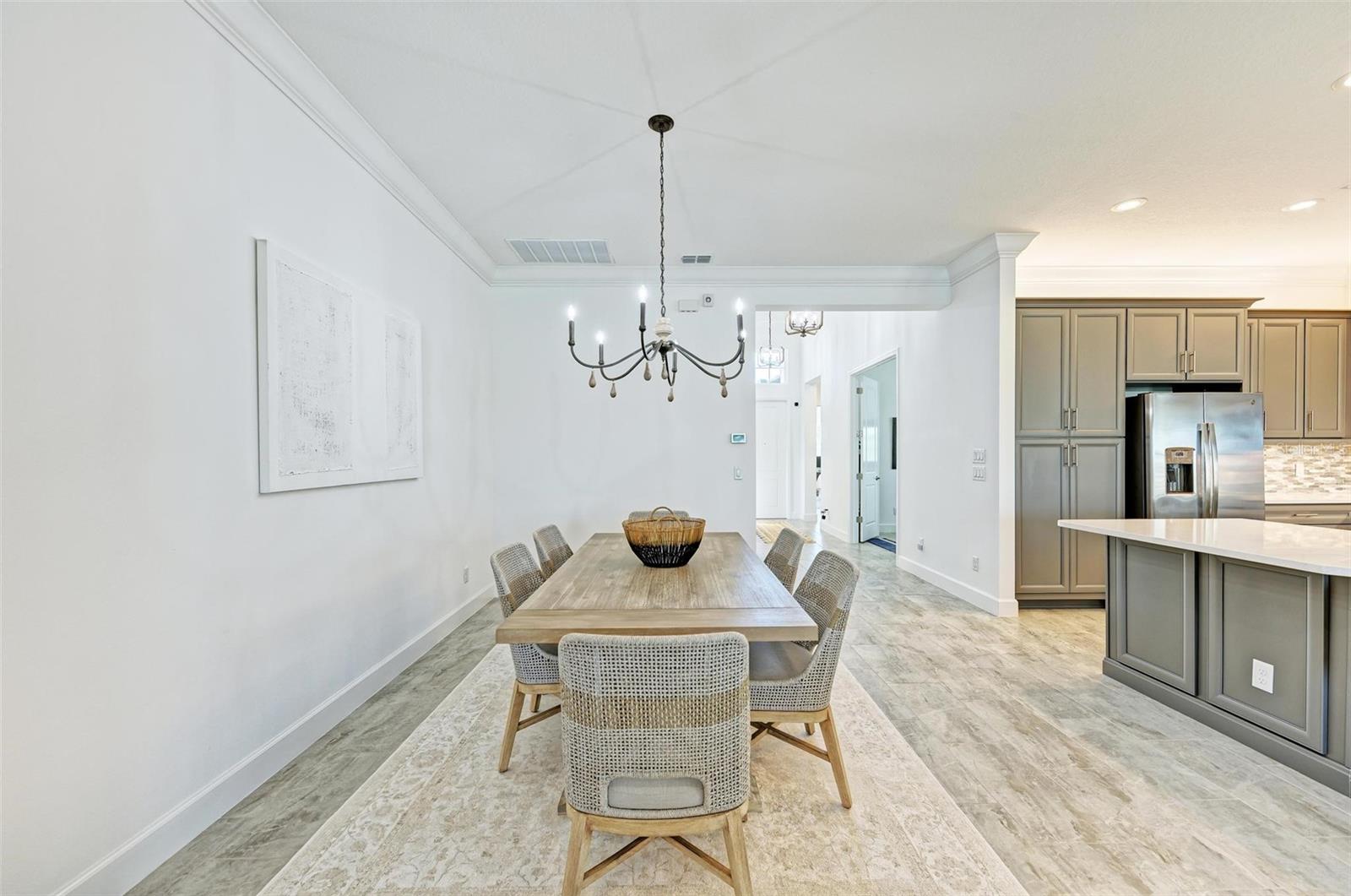 Listing photo id 6 for 15525 Corona Del Mar Drive