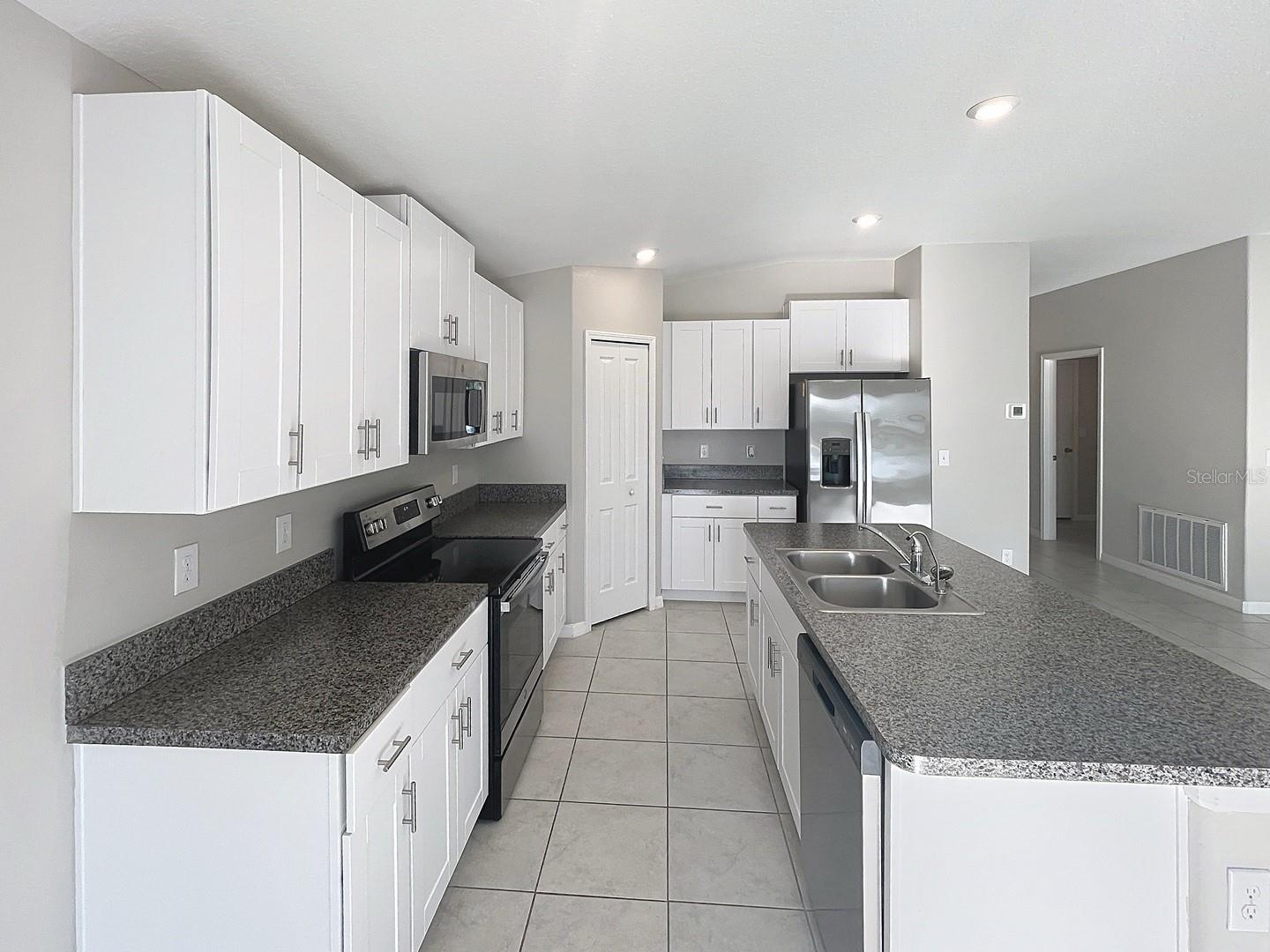Image 10 of 57 For 11524 Sage Canyon Drive
