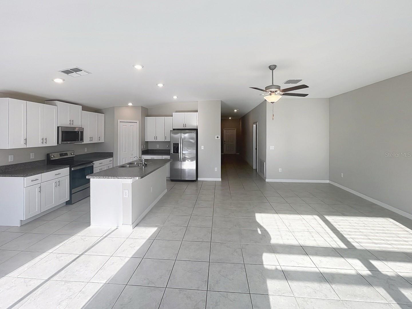 Image 18 of 57 For 11524 Sage Canyon Drive