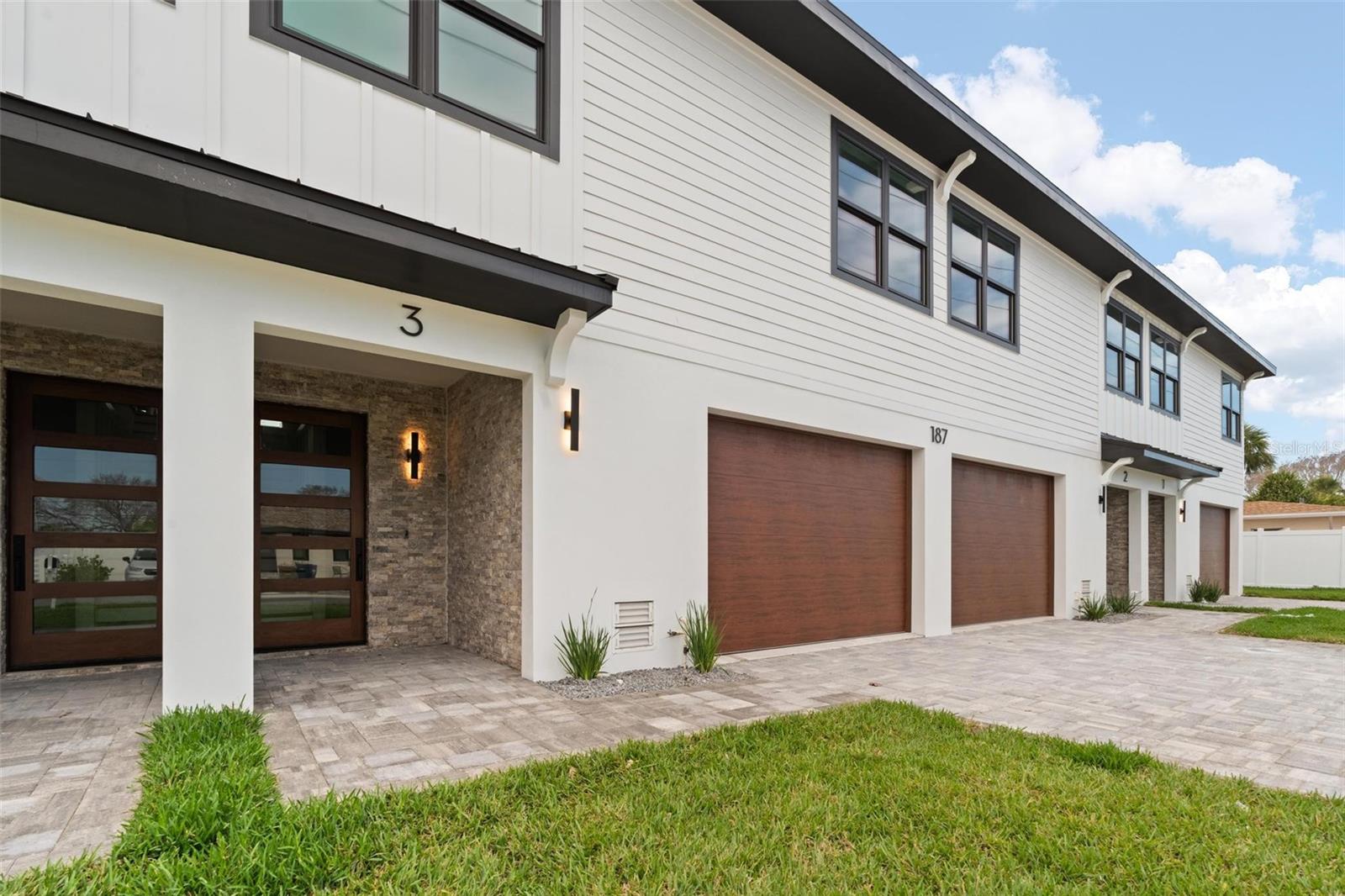 Image 2 of 100 For 187 145th Avenue E 3