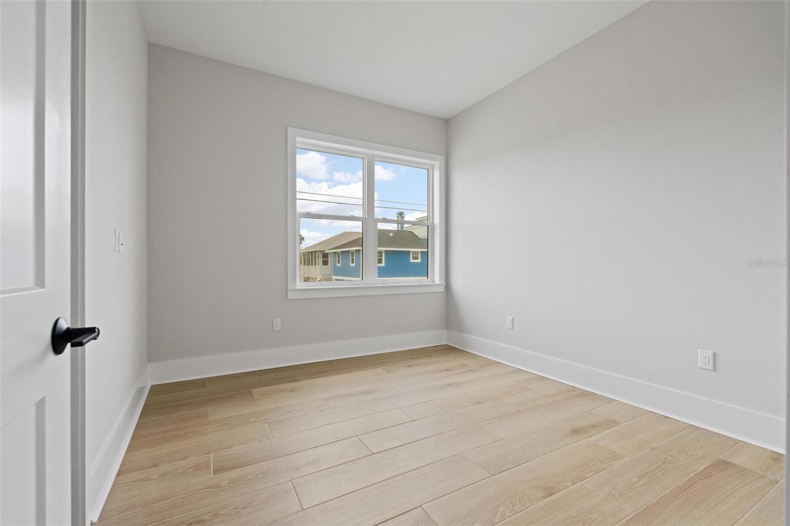 Image 22 of 100 For 187 145th Avenue E 3