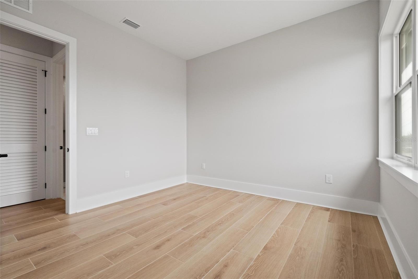 Image 26 of 100 For 187 145th Avenue E 3