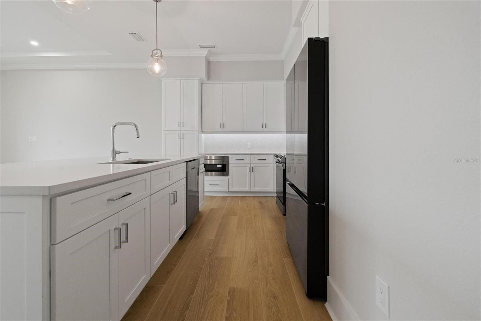 Image 62 of 100 For 187 145th Avenue E 3