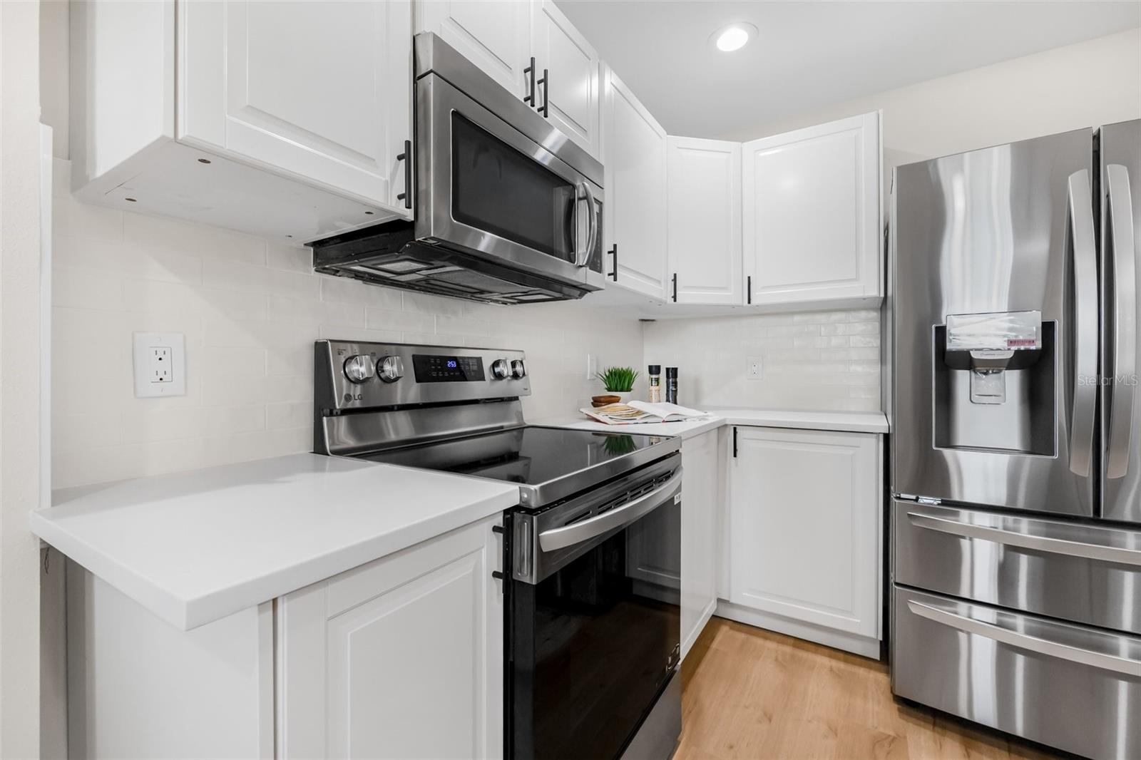 Image 14 of 44 For 526 62nd Avenue Ne