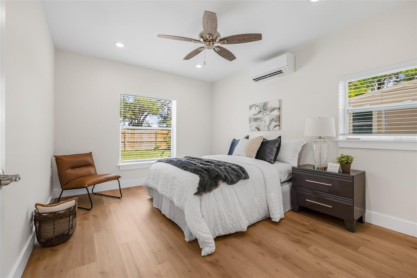 Image 43 of 44 For 526 62nd Avenue Ne