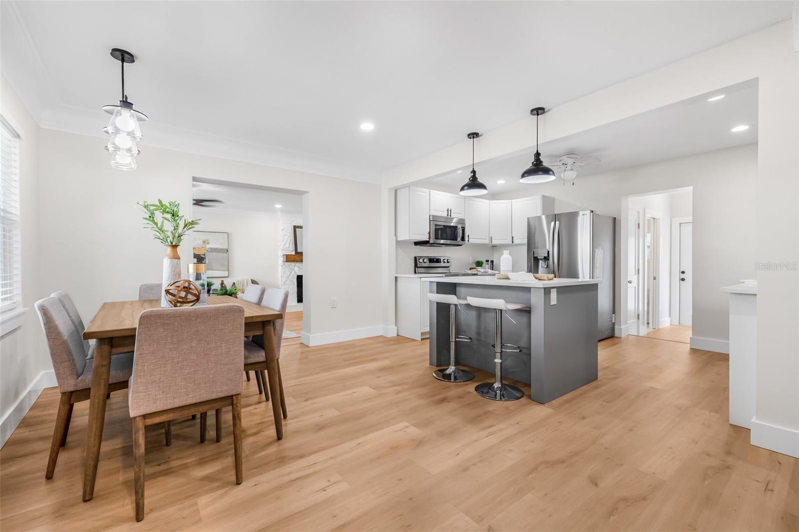 Image 5 of 44 For 526 62nd Avenue Ne