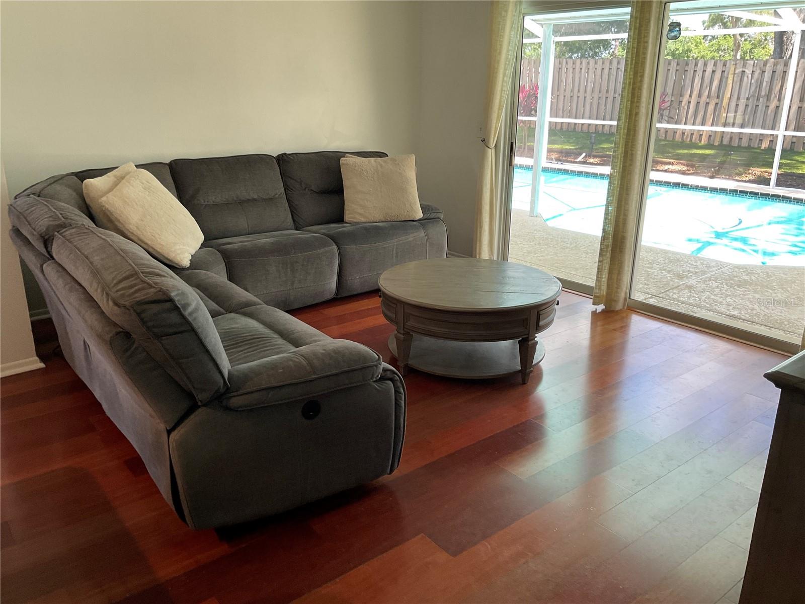 Image 5 of 25 For 2861 Penridge Drive