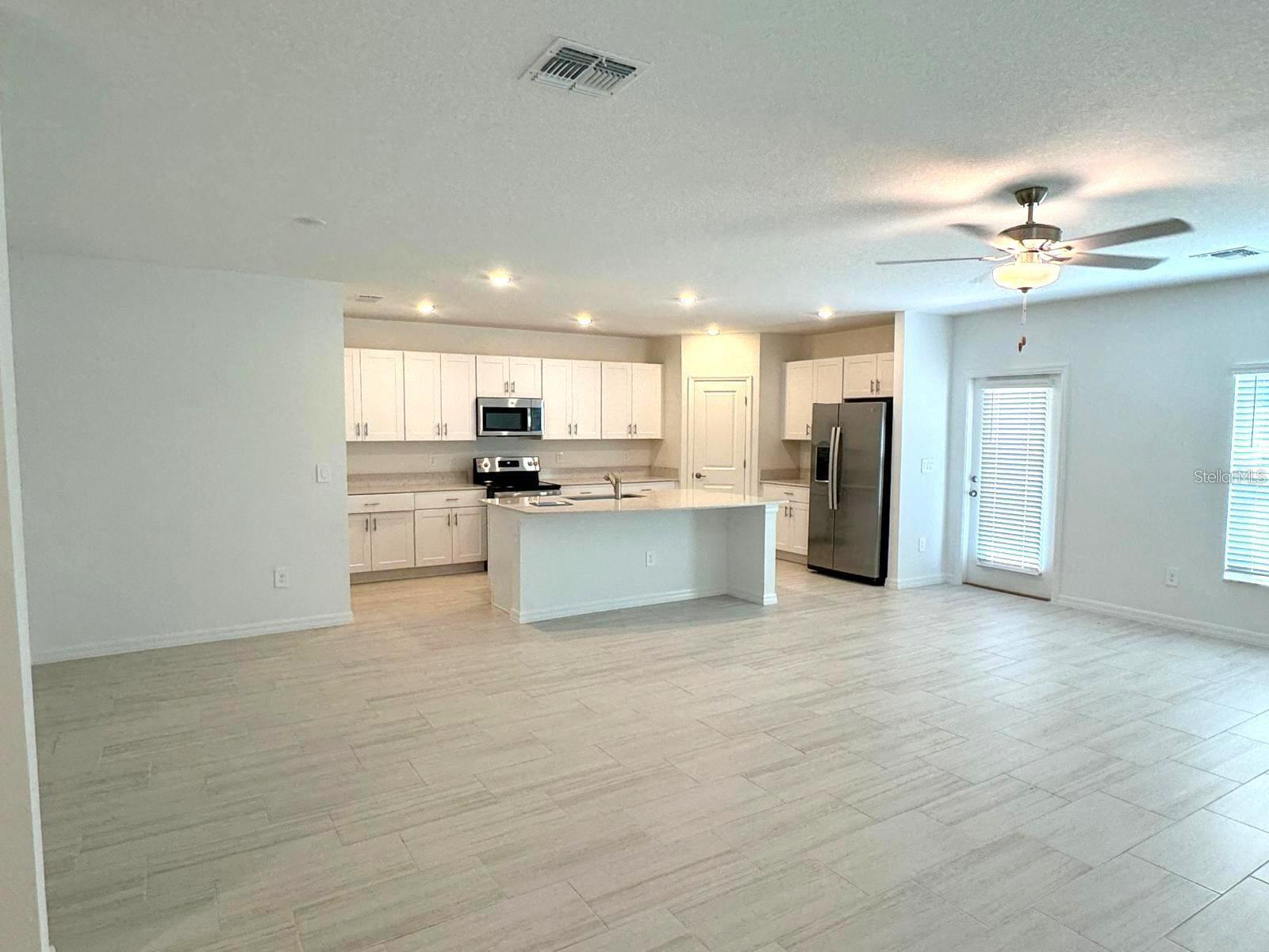 Image 4 of 37 For 11571 Radiant Shore Loop