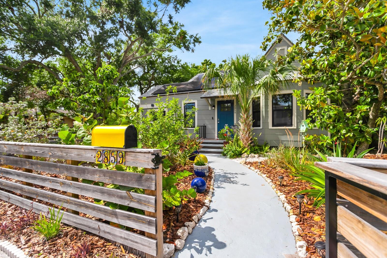 Details for 2859 Dartmouth Avenue N, ST PETERSBURG, FL 33713