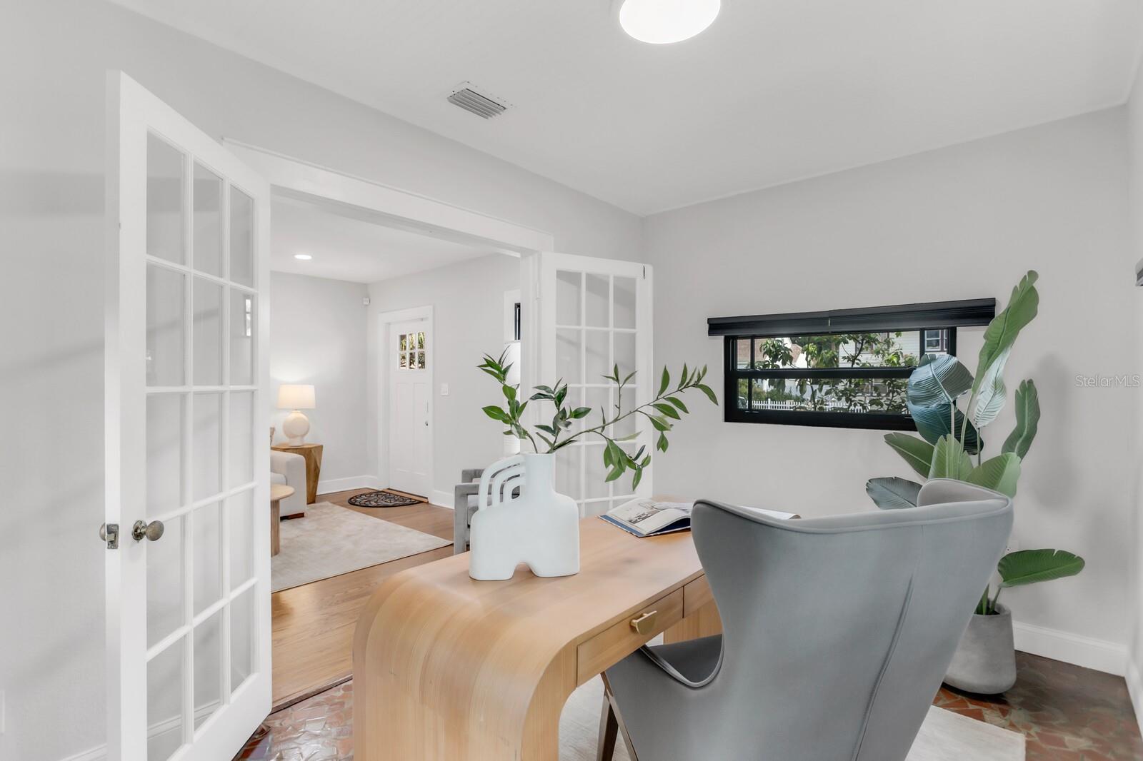 Image 11 of 54 For 2859 Dartmouth Avenue N