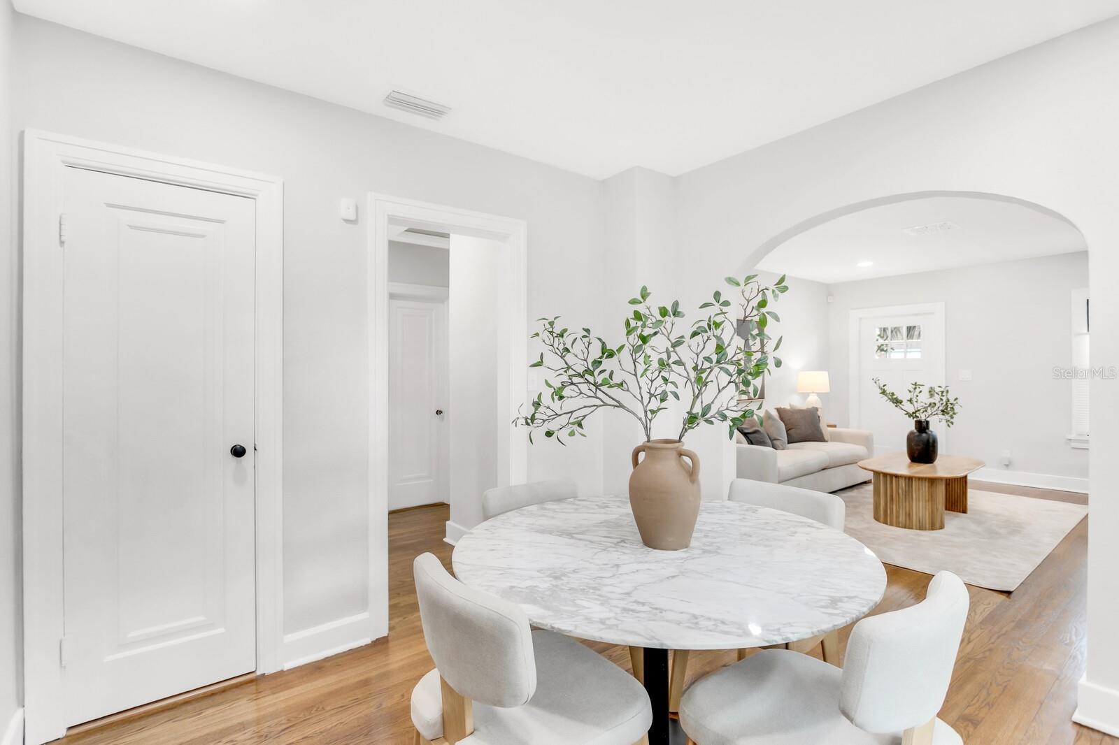 Image 16 of 54 For 2859 Dartmouth Avenue N