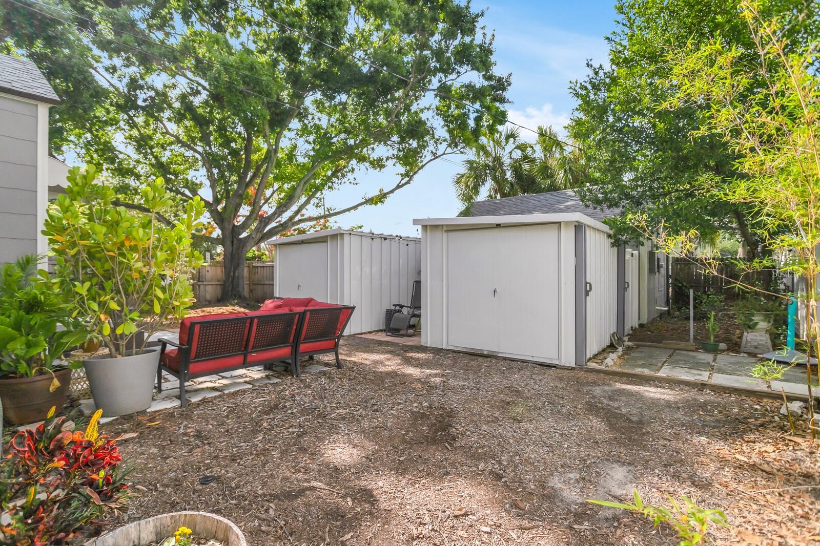 Image 34 of 54 For 2859 Dartmouth Avenue N