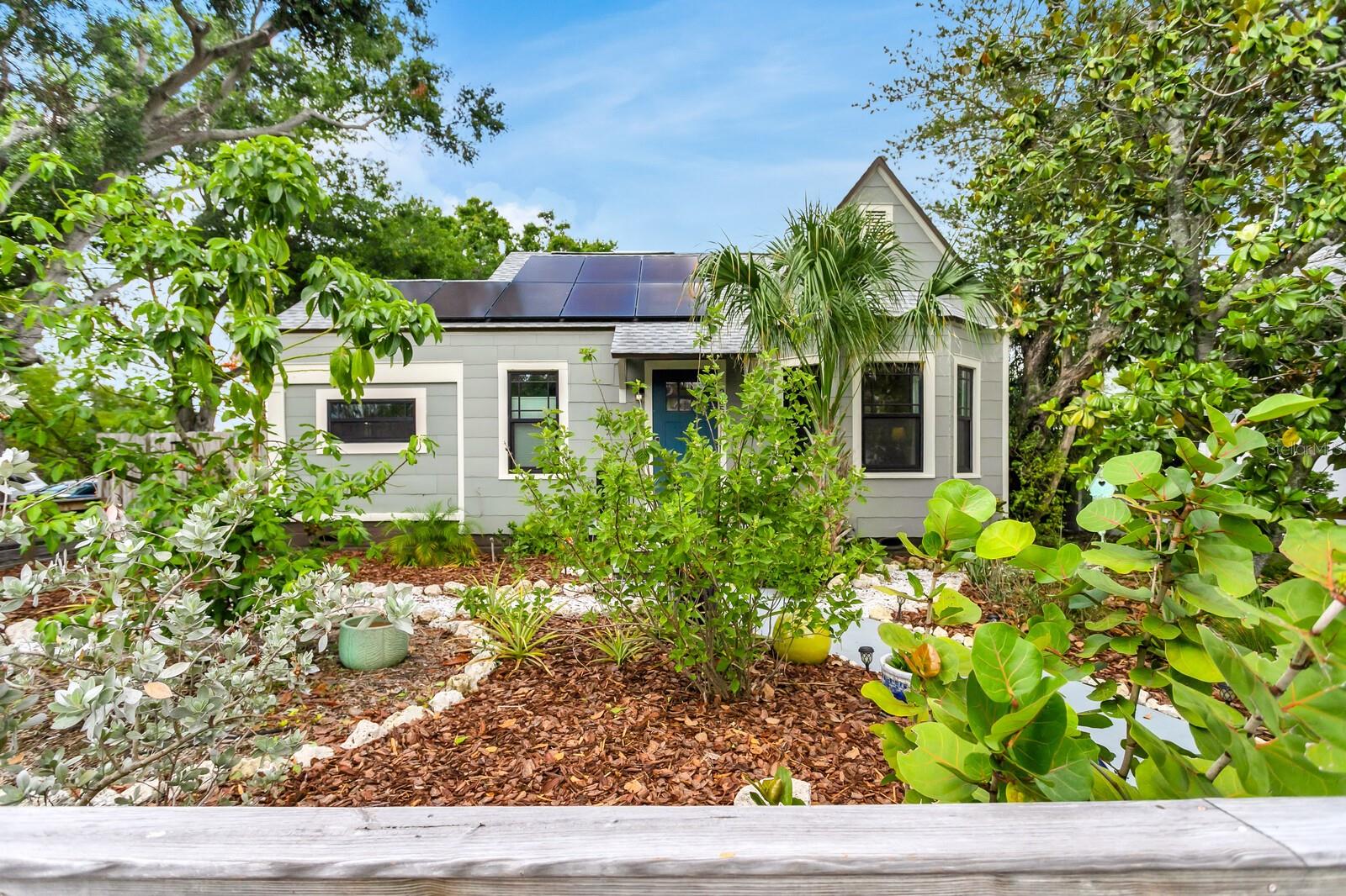 Image 4 of 54 For 2859 Dartmouth Avenue N