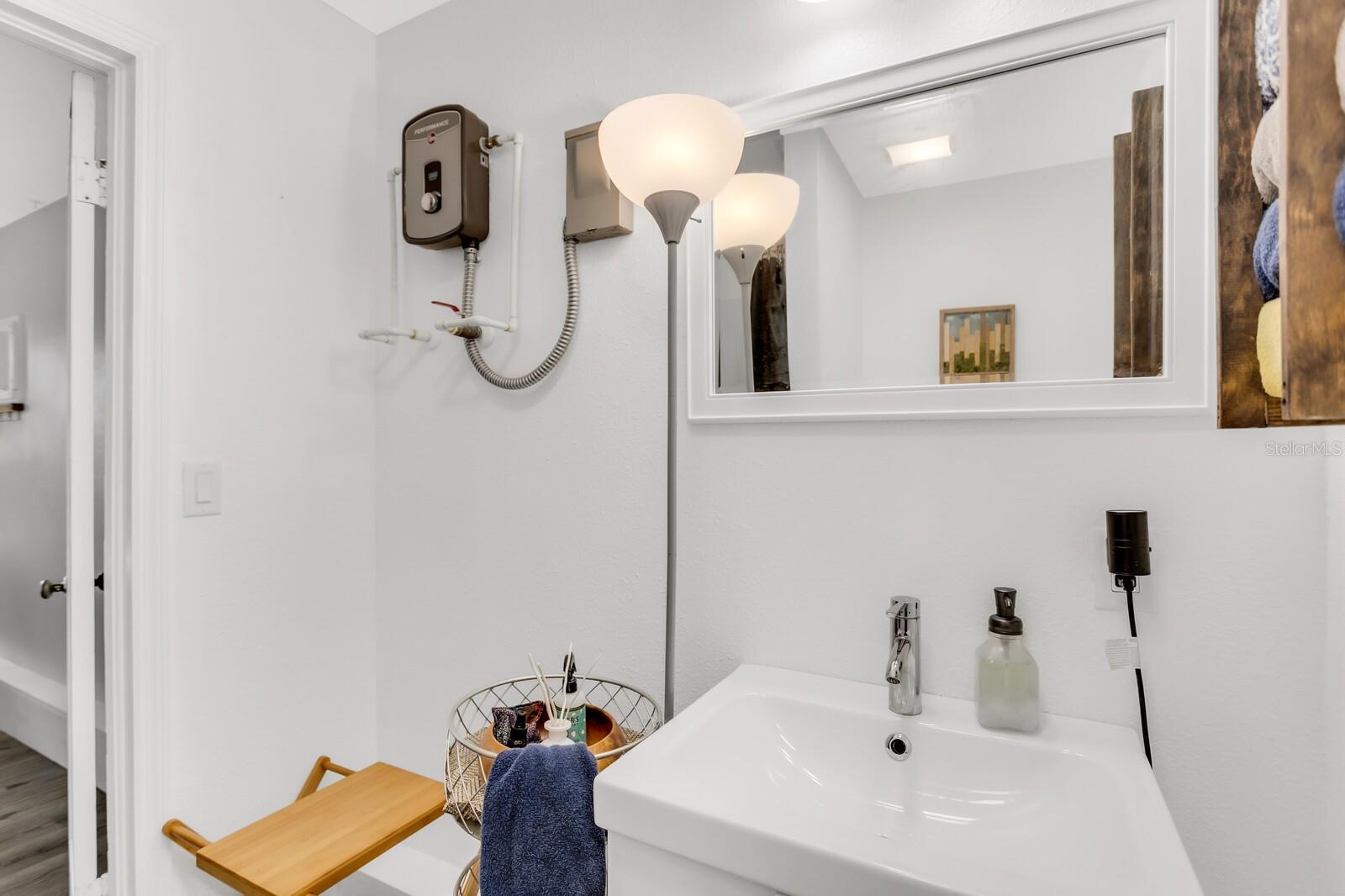 Image 45 of 54 For 2859 Dartmouth Avenue N
