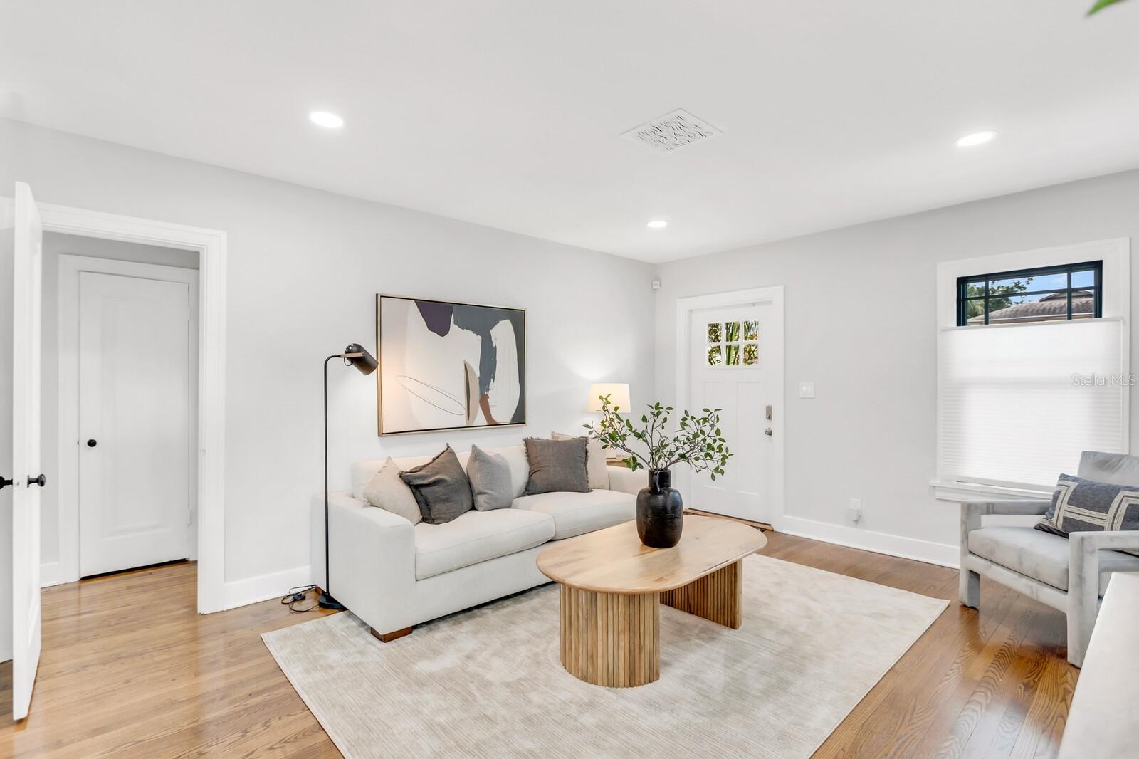 Image 8 of 54 For 2859 Dartmouth Avenue N