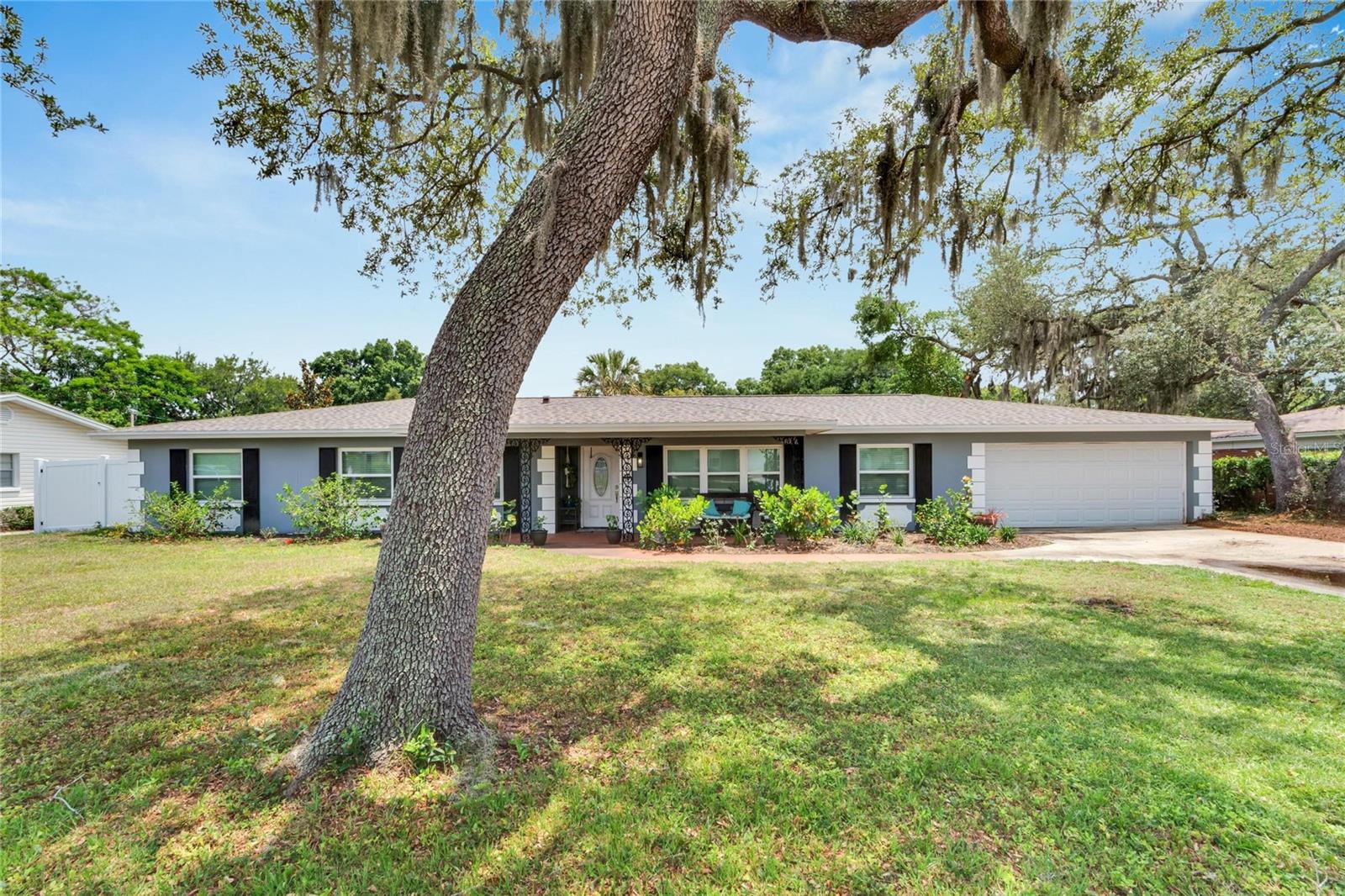 Listing photo id 8 for 1607 Melodie Drive