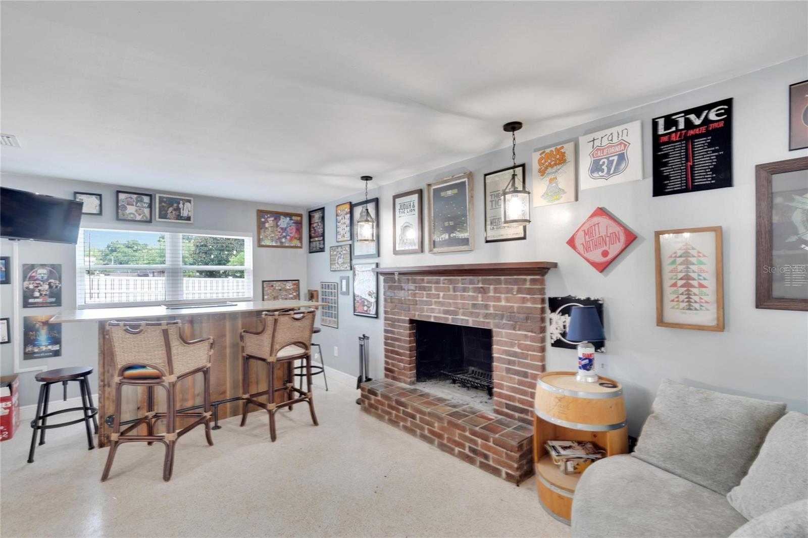 Listing photo id 23 for 1607 Melodie Drive