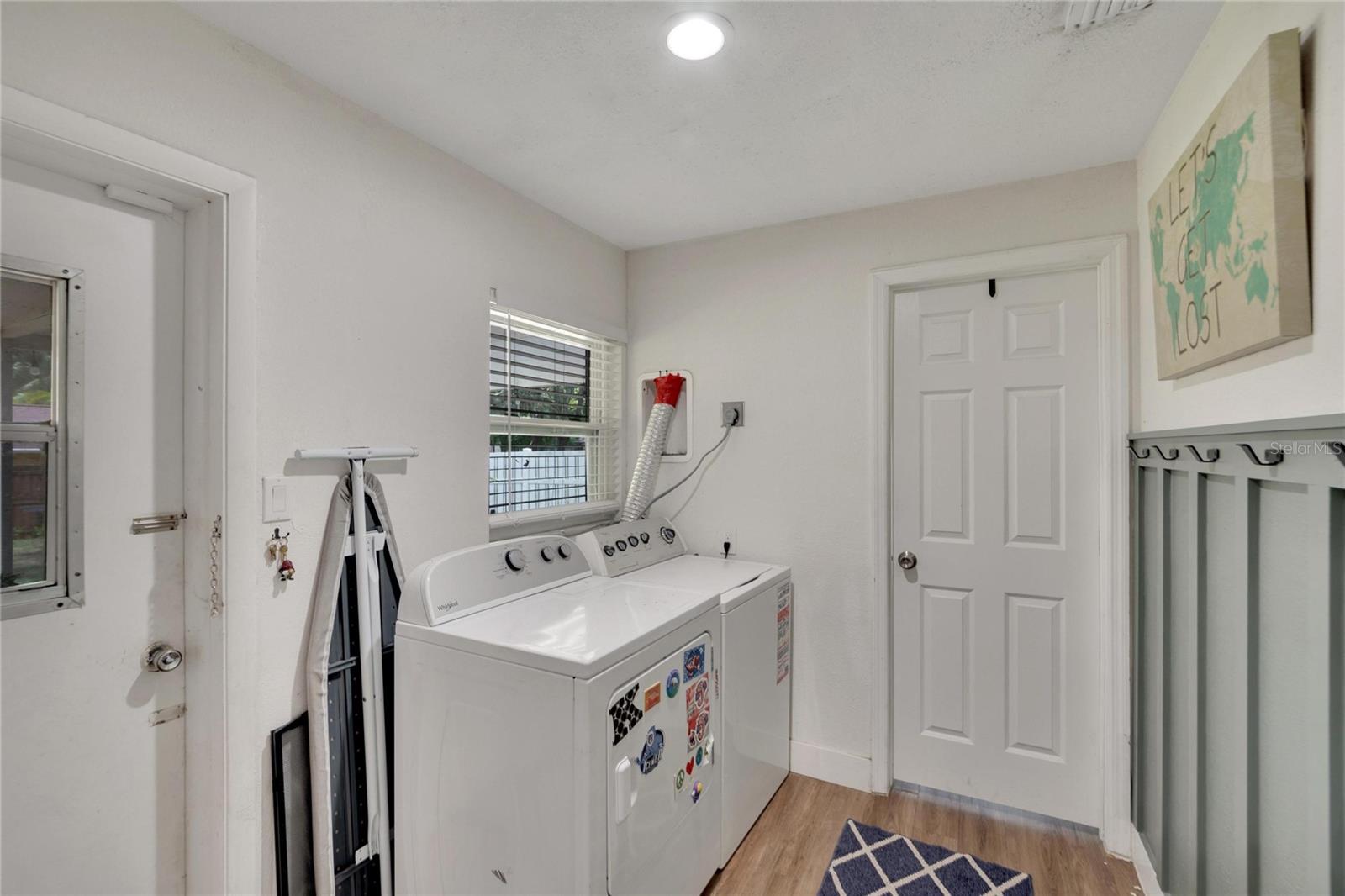 Listing photo id 32 for 1607 Melodie Drive