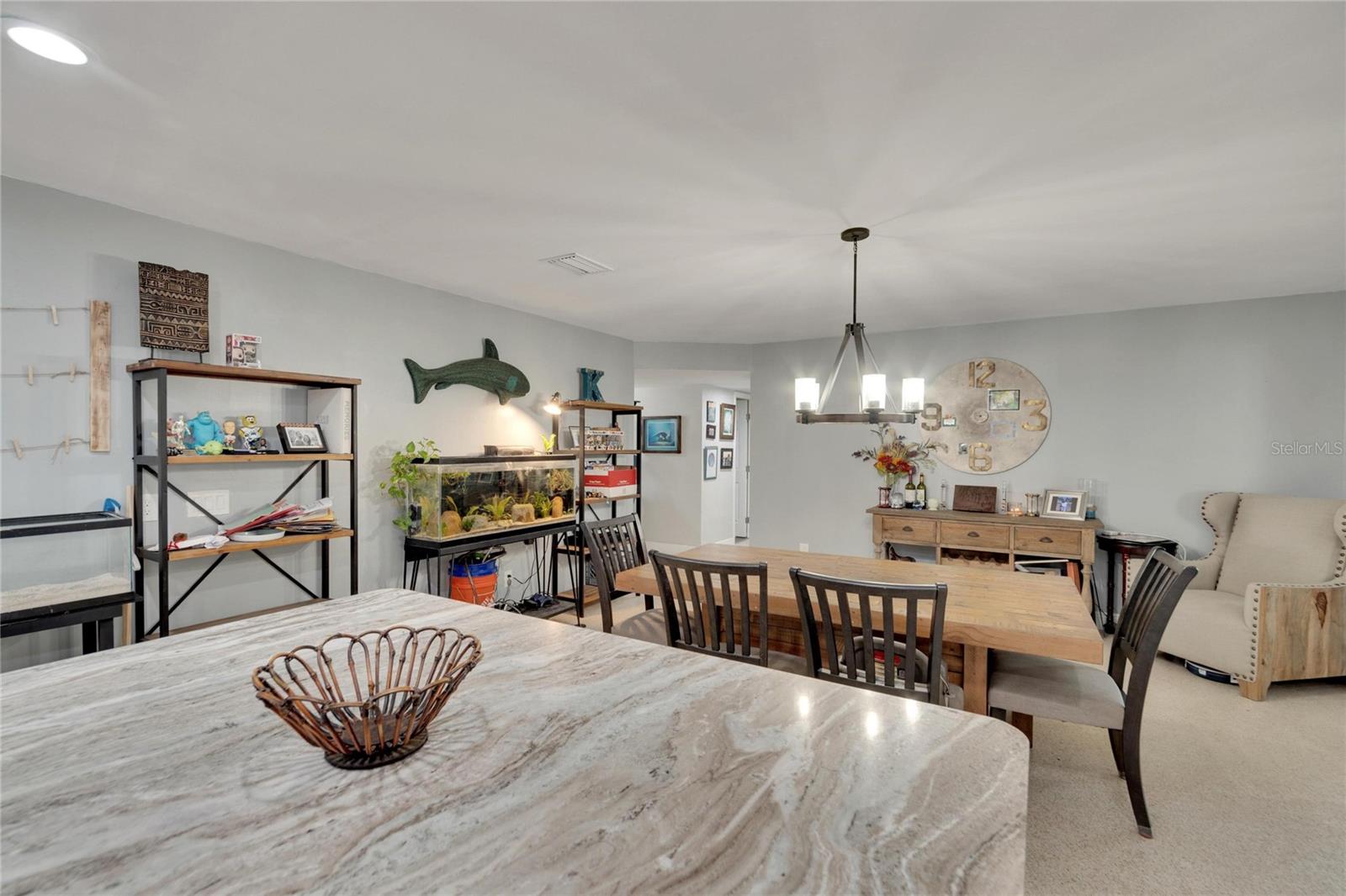 Listing photo id 35 for 1607 Melodie Drive