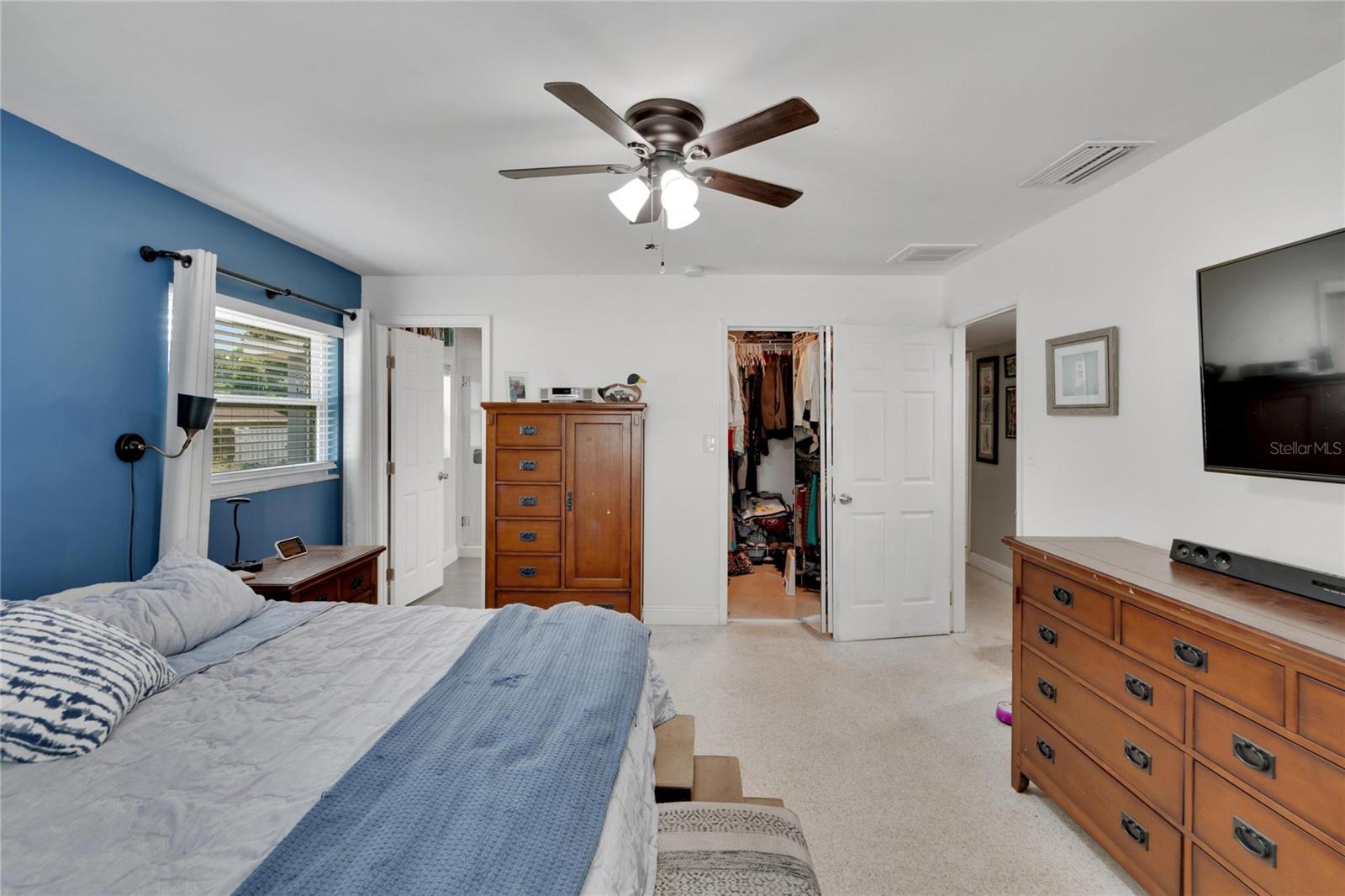 Listing photo id 38 for 1607 Melodie Drive