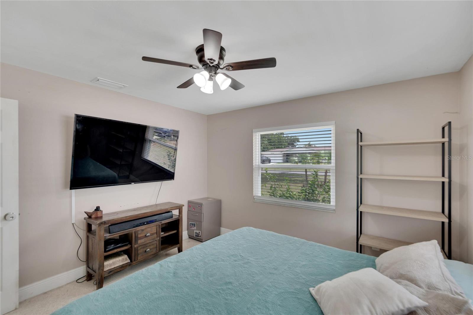 Listing photo id 42 for 1607 Melodie Drive