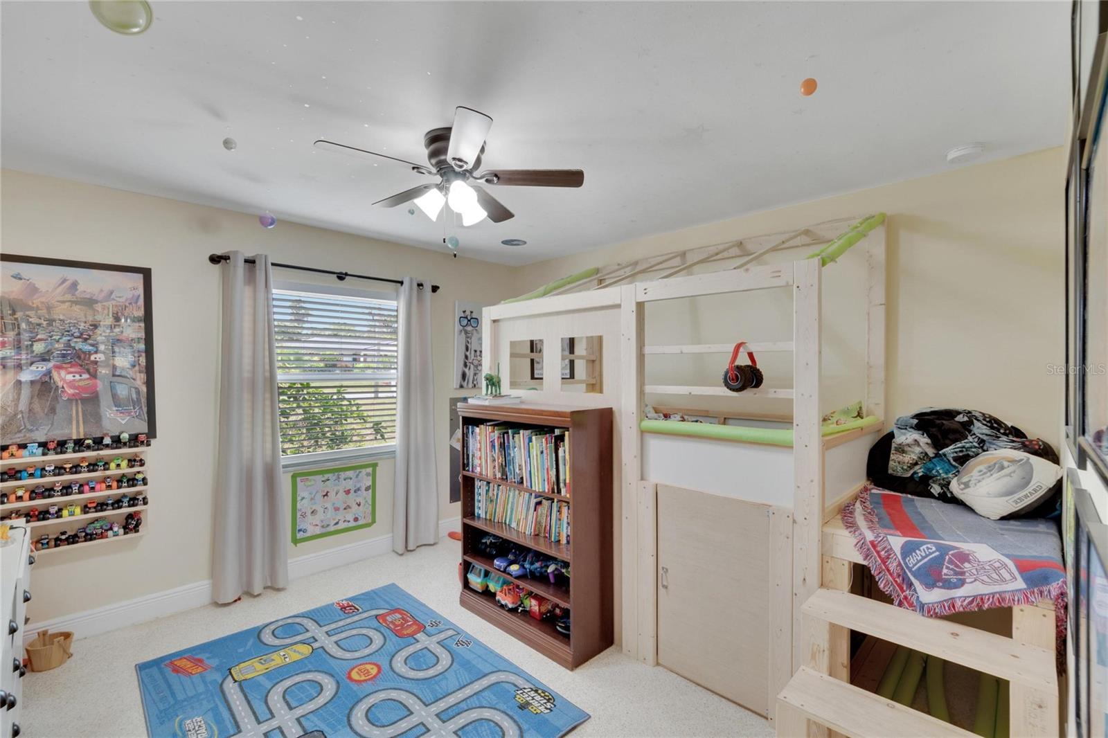Listing photo id 44 for 1607 Melodie Drive