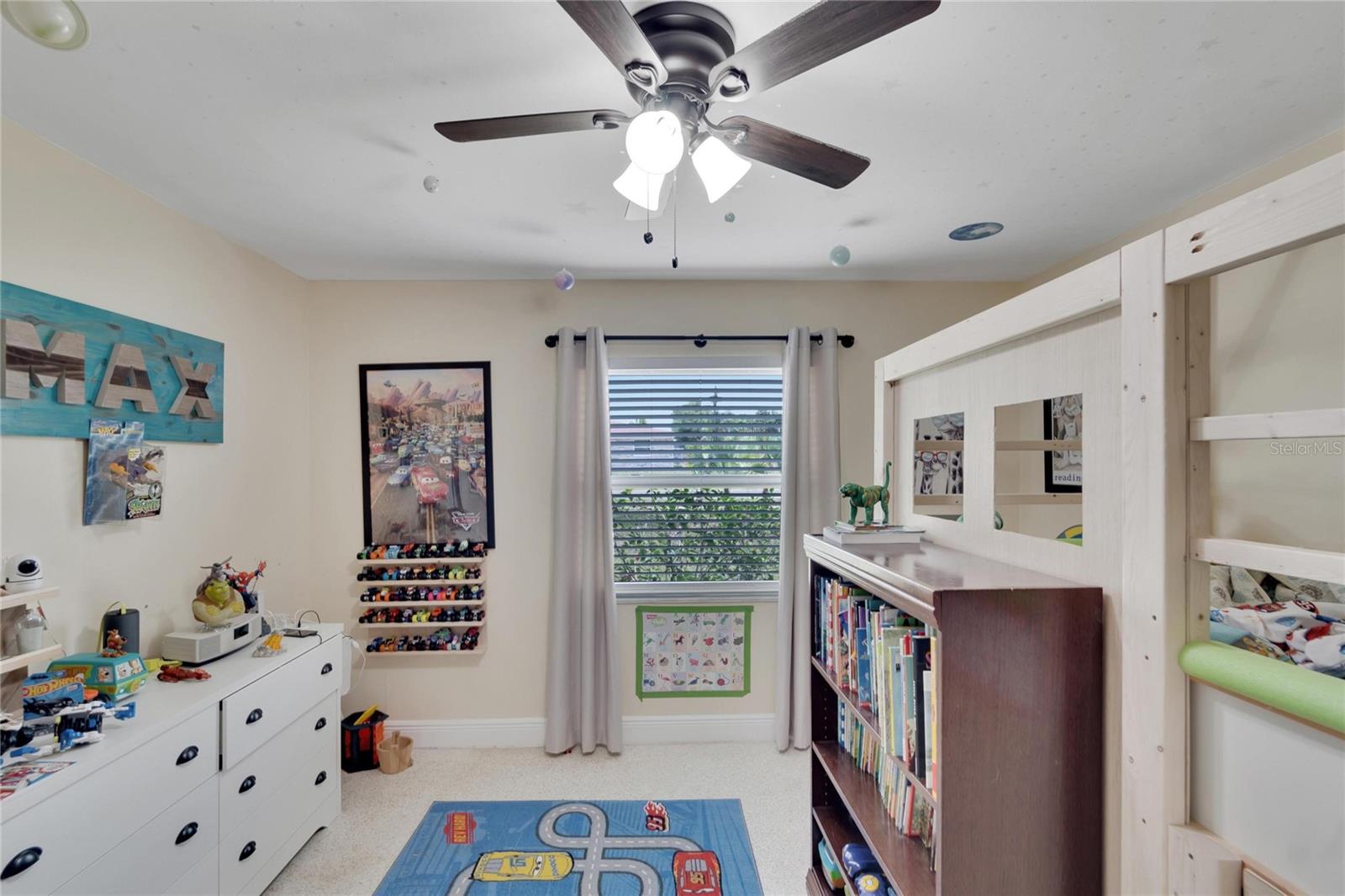 Listing photo id 45 for 1607 Melodie Drive