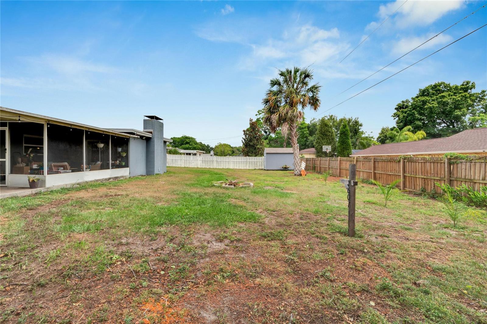Listing photo id 53 for 1607 Melodie Drive